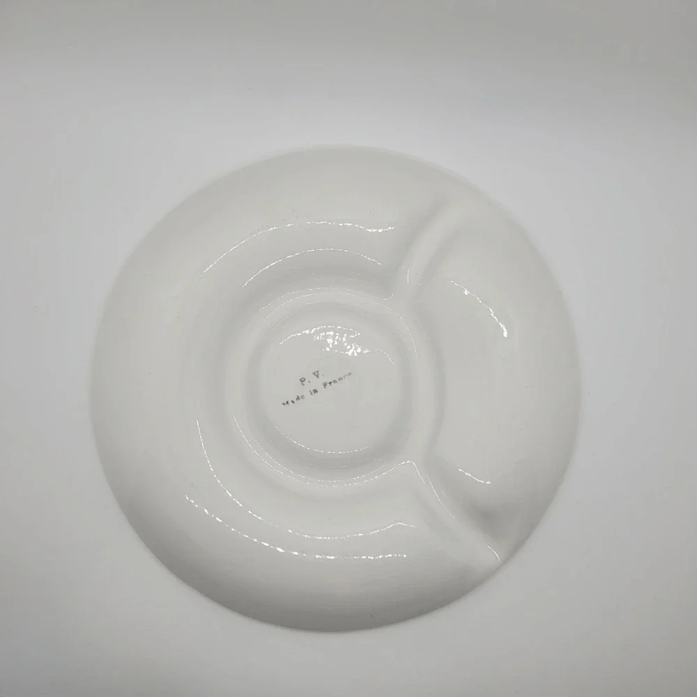 Vintage P.V. France White Majolica Artichoke Plate Floral Embossed Relief 9